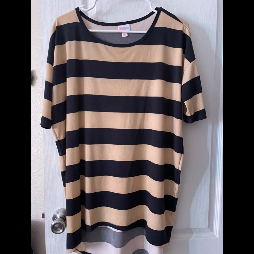 Lularoe top